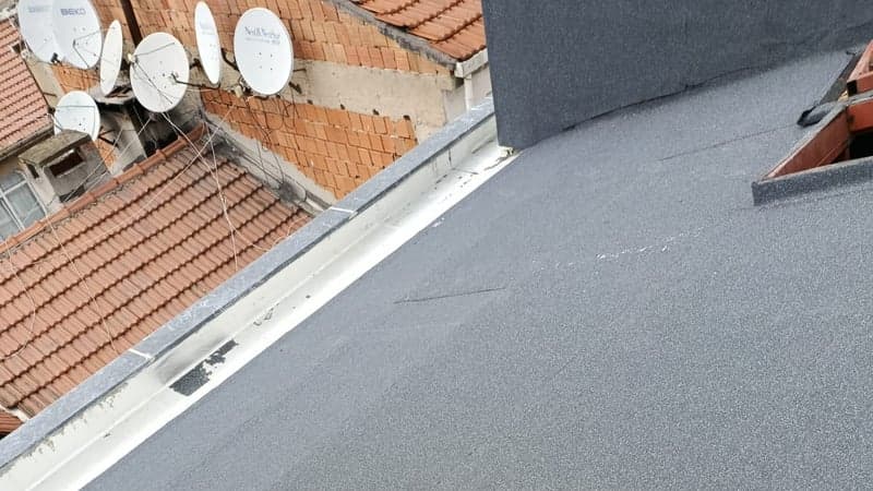Bağcılar apartmanında membran kaplama genel görünüm